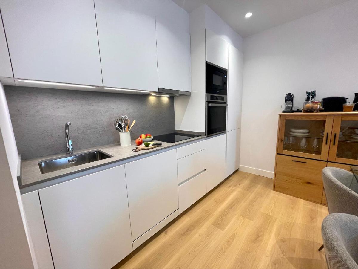 Apartamento Mentura Centro De San Sebastian Parking Free Bagian luar foto