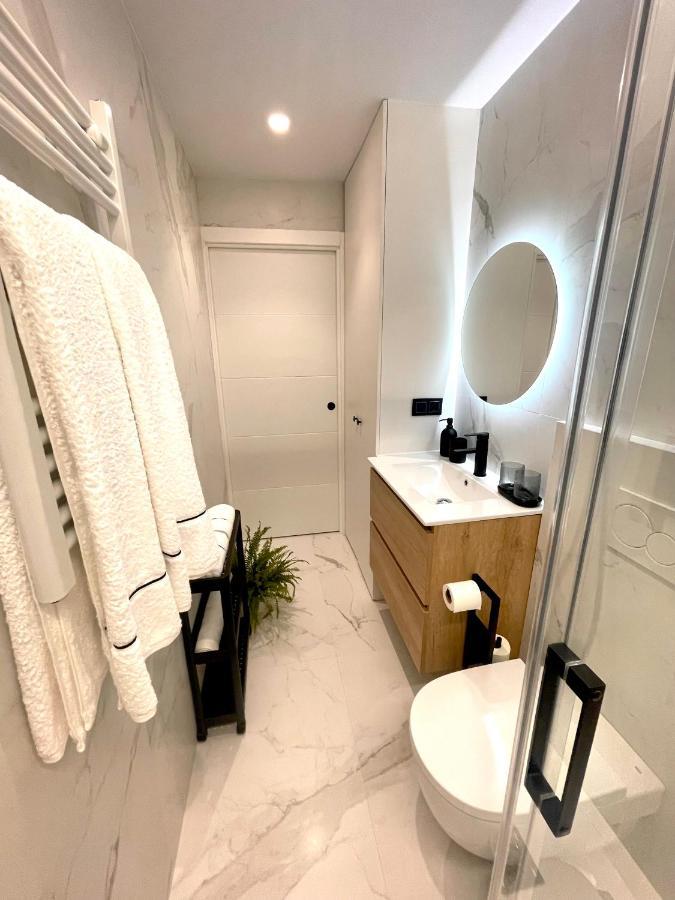 Apartamento Mentura Centro De San Sebastian Parking Free Bagian luar foto